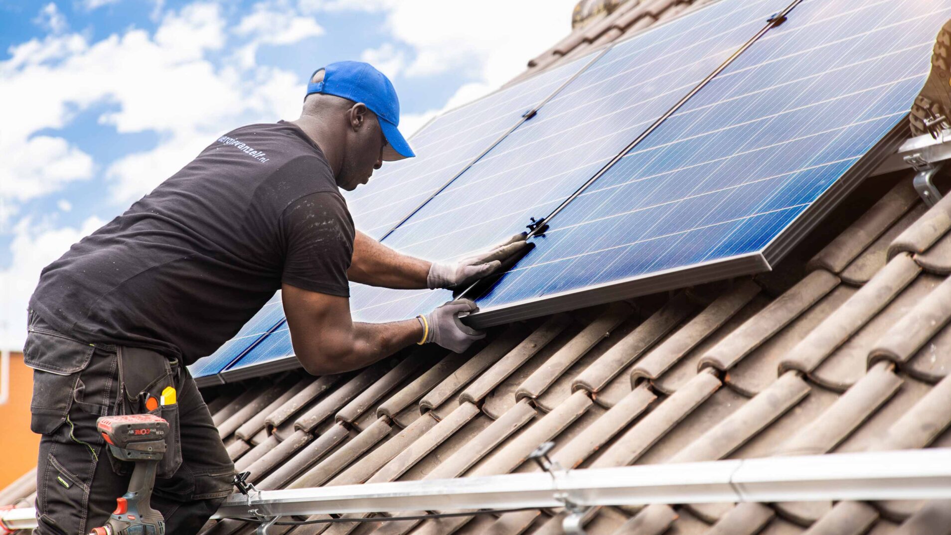 zonnepanelen-monteur zonnepanelen-monteur